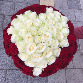 Buchet 101 trandafiri inima Love BL21